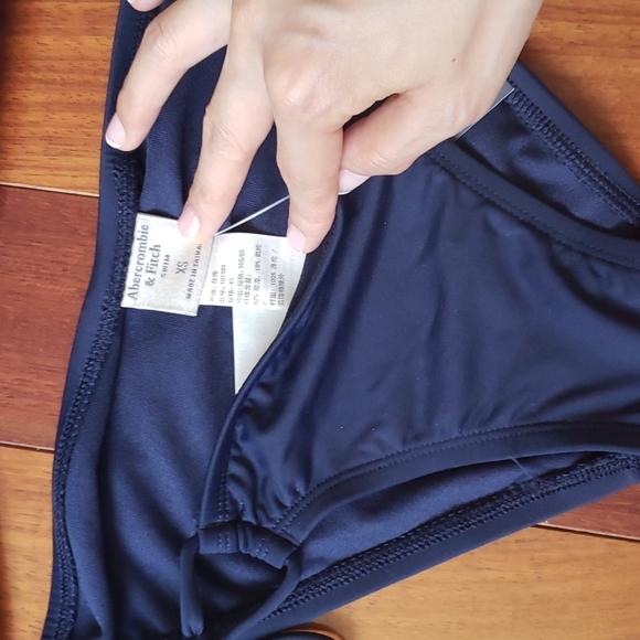 Nwt! Abercrombie & Fitch Swim Set - Picture 9 of 12